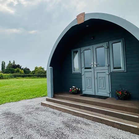 Welly Boot Pod Hotel Shenstone ภายนอก รูปภาพ